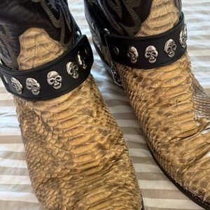 Skull Boot Chain Set